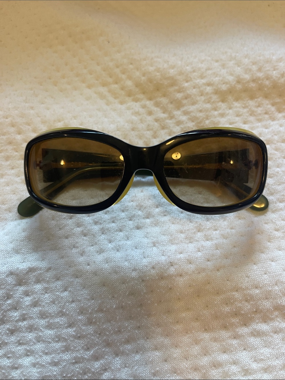 Women’s Olive Green vintage fly girls Sunglasses with Brown Lenses